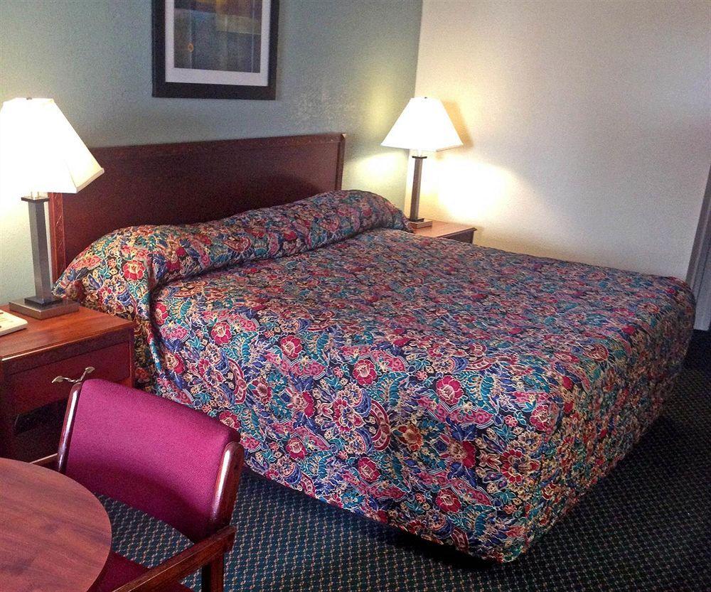 Motel 6-Kenly, Nc Kültér fotó