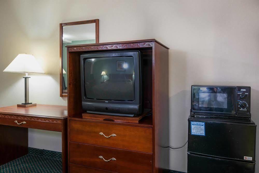 Motel 6-Kenly, Nc Kültér fotó