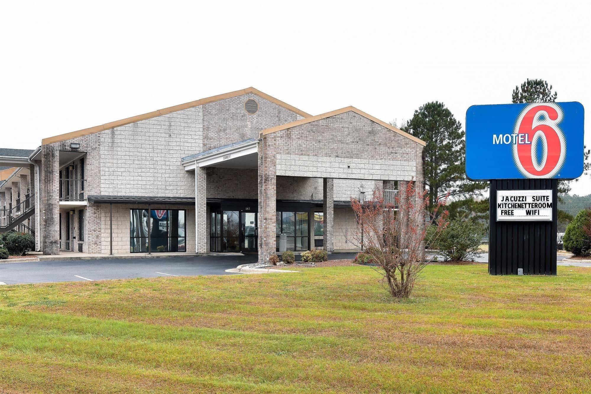 Motel 6-Kenly, Nc Kültér fotó