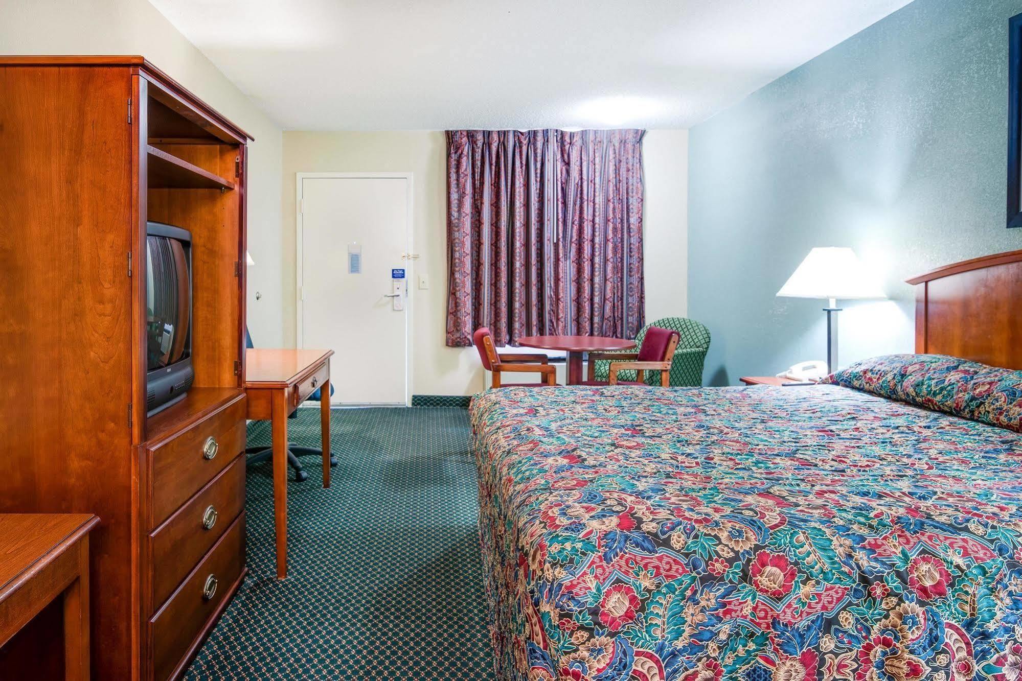 Motel 6-Kenly, Nc Kültér fotó