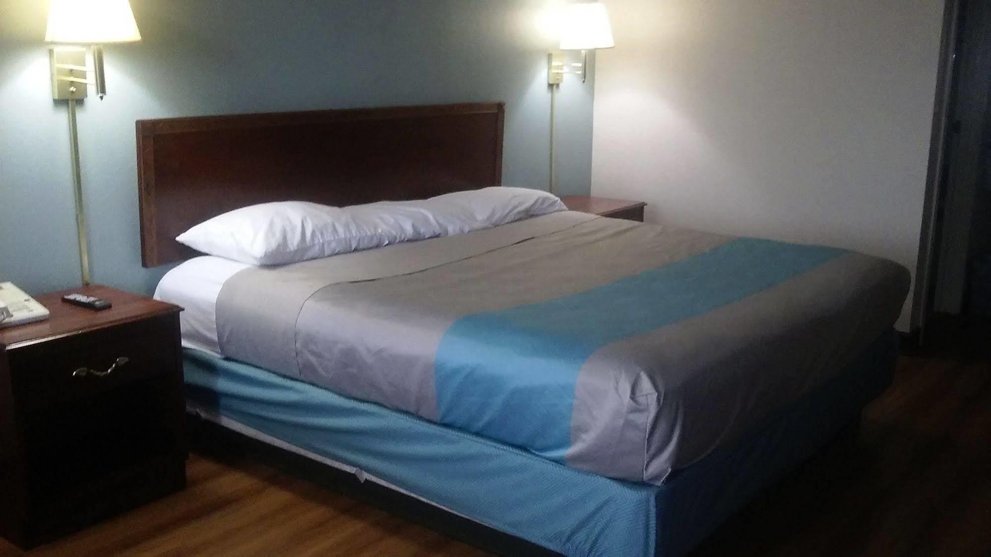 Motel 6-Kenly, Nc Kültér fotó